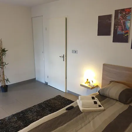Paisible Studio Apartment *